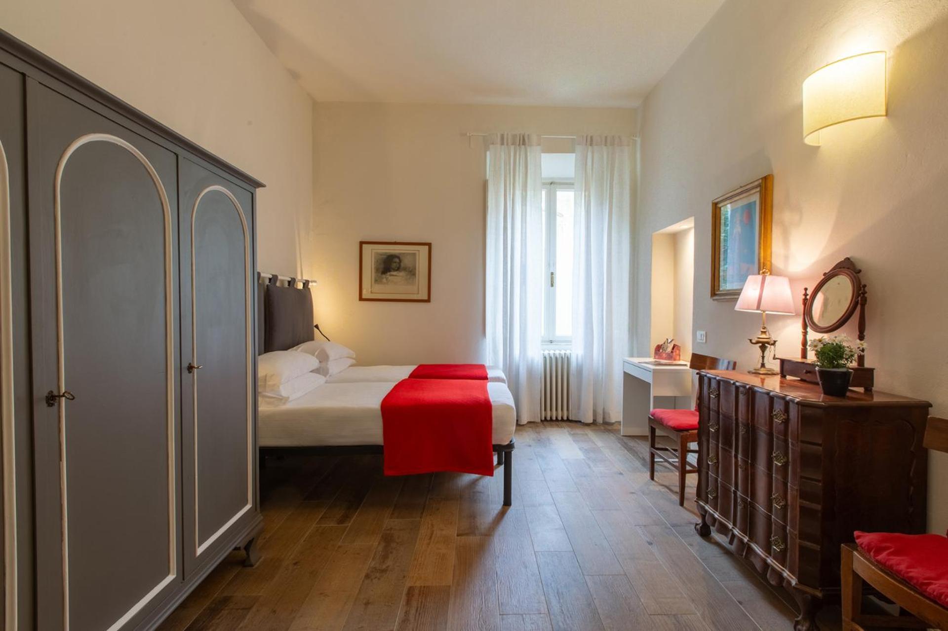 Florence- The Vintage Nook * Florenz
